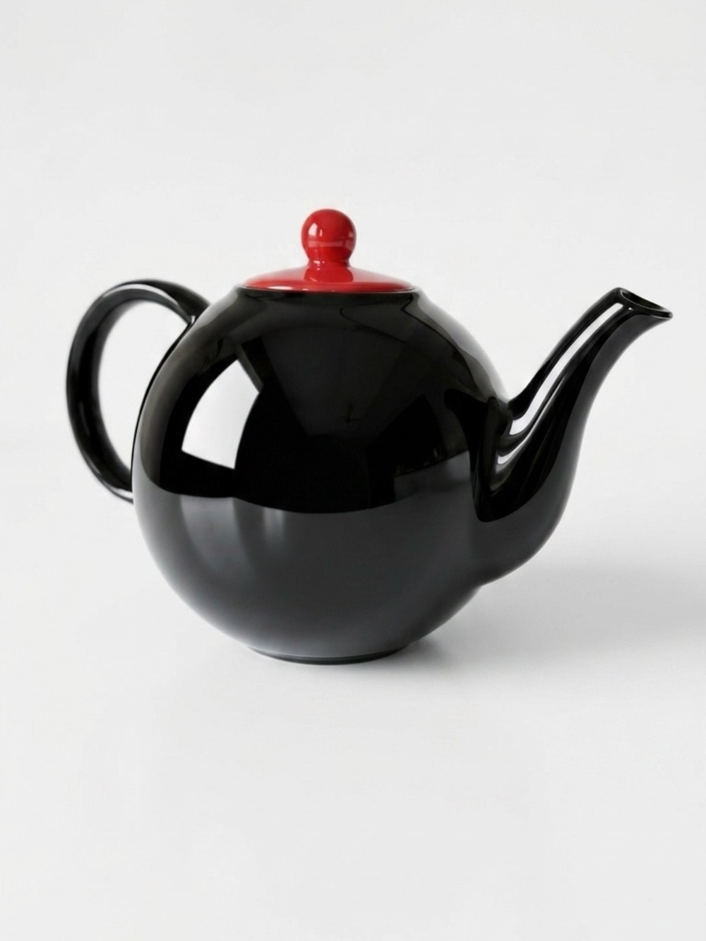 Rare Vintage 1970s Pagnossin Black and Red Ironstone Teapot – Hard-to-Find Color